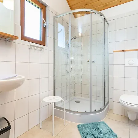 Lesna Letniskowe Hytte